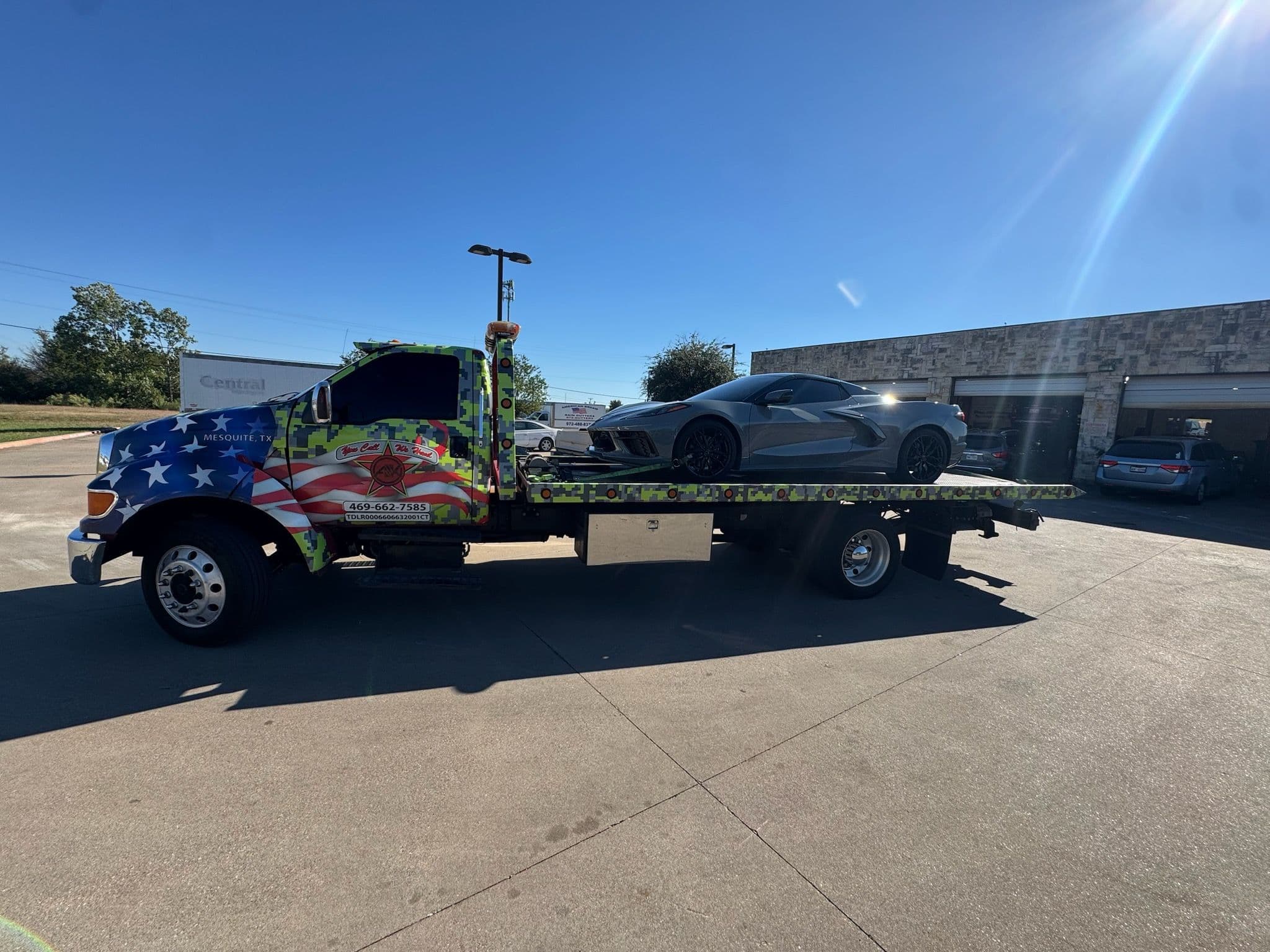 Project Expert Flat Bed Towing for High-Value Vehicles image